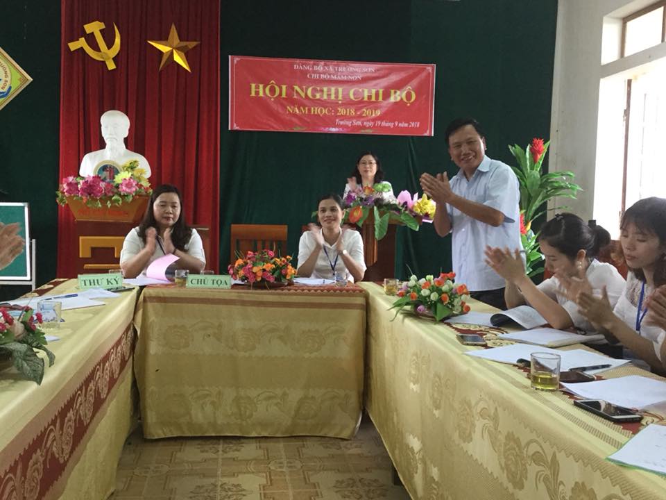 Trường mầm non Trường Sơn tổ chức Hội nghị Chi bộ năm học 2018 - 2019